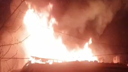 Bursa'da metruk binada yangın