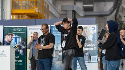 Bursalı öğrencilerden Çekya’da robotik başarısı