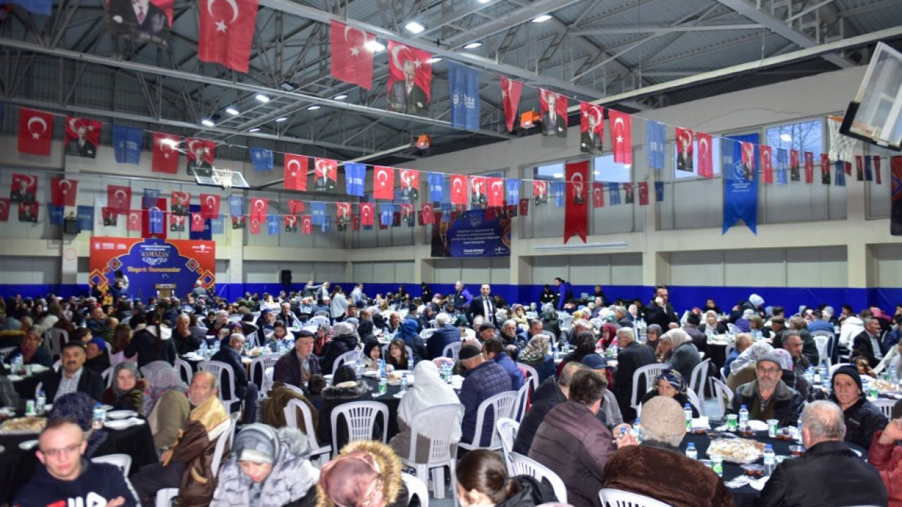 Büyükşehir’in iftar sofrası Harmancık’ta kuruldu