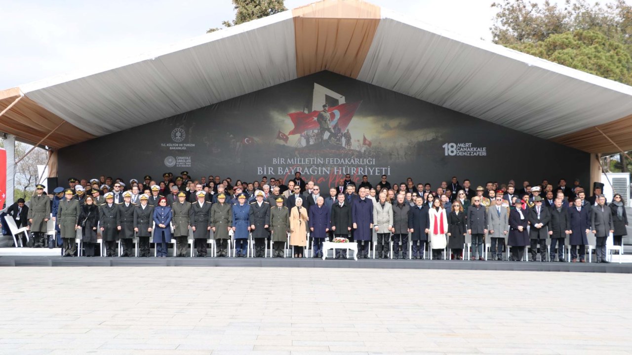 Çanakkale Deniz Zaferi'nin 111'inci yıl dönümü kutlanıyor