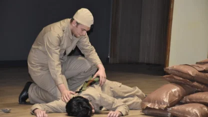 Çanakkale şehitleri, Karacabey’de sahnelenen tiyatro oyunuyla anıldı