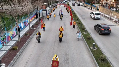 Çanakkale'ye yürüyen '57'nci Alay' korteji, Edirne'ye ulaştı