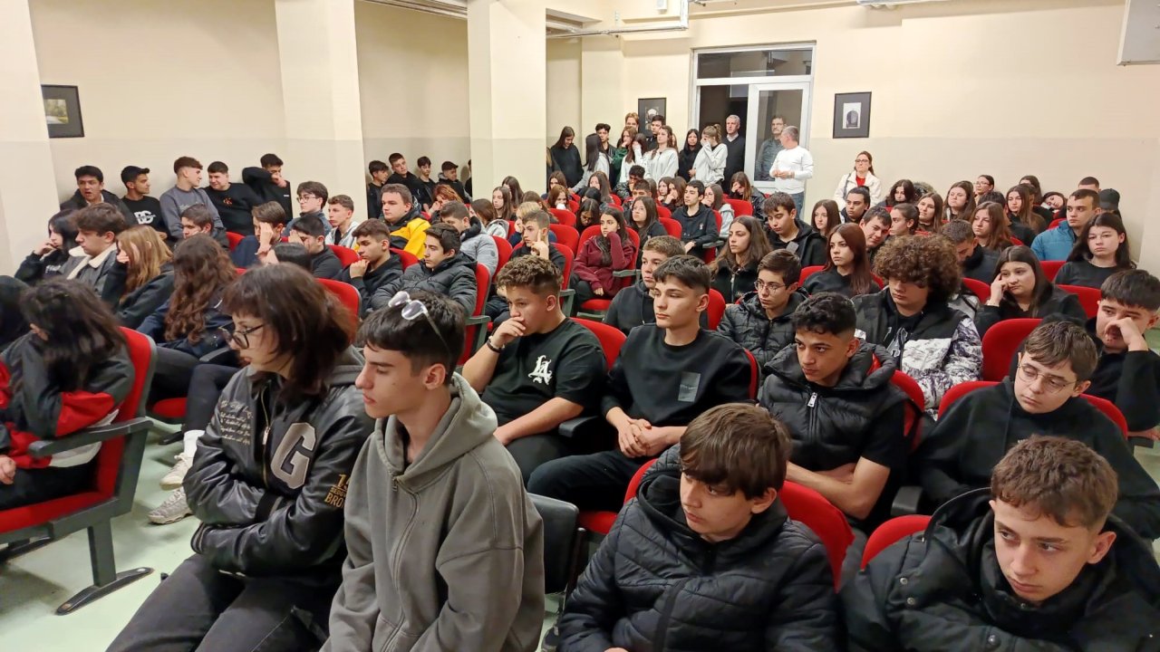 Edirne Ticaret İl Müdürlüğü’nden öğrencilere ‘tüketici hakları’ eğitimi