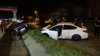 Edirne’de cip ile otomobil çarpıştığı kazada 3 kişi yaralandı: Kaza sonrası kaçan kedi bulunamadı