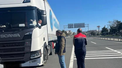 Edirne’de gıda malzemesi ve hayvan taşıyan nakil araçlarına denetim