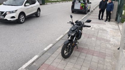 Edirne’de otomobille çarpışan motosikletin sürücüsü yaralandı