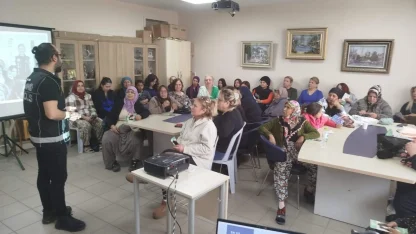 Edirne’de SODAM kursiyerlerine uyuşturucuyla mücadele semineri