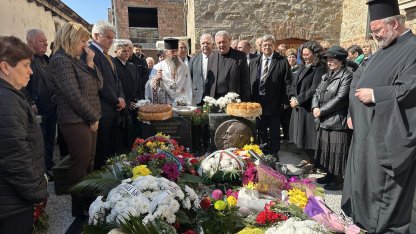 Edirne'de Sveti Georgi Kilisesi papazı Çıkırık, ölümünün 3'üncü yılında ayinle anıldı