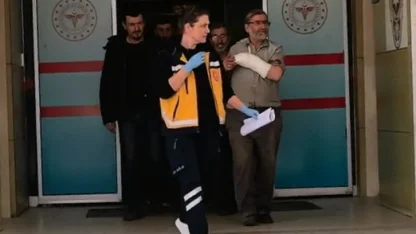 Elini ahşap kesim makinesine kaptıran iş yeri sahibi yaralandı
