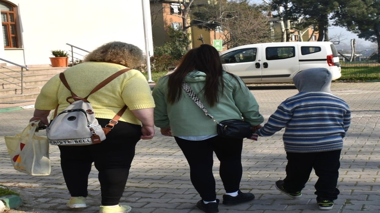 Harabe evde bulunan Nazar’ın, 7 yıl sonra ‘anne’ dediği Rebecca’nın oğlu olduğu DNA testiyle kesinleşti