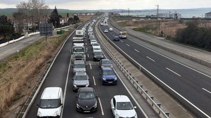 İstanbul-Tekirdağ kara yolunda araç yoğunluğu