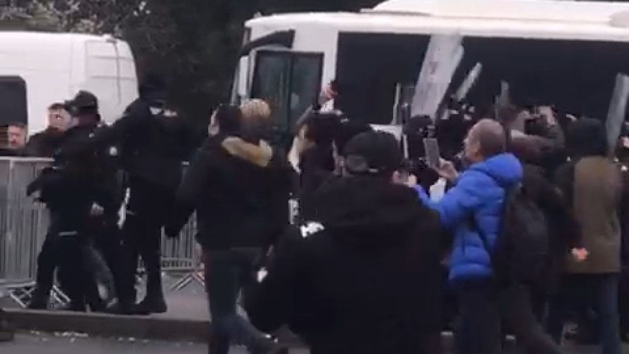 Kocaeli’de nevruz kutlamalarında 8 kişi gözaltına alındı