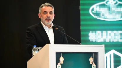 MÜSİAD Bursa Şube Başkanı Şenocak: MÜSİAD Bursa, 2026’yı ‘Rekabet, Dönüşüm ve Dayanışma’ yılı ilan etti