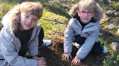 Öğrenciler Kazdağları’nda fidan dikti
