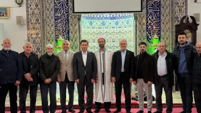 Osmangazi Belediye Başkanı Aydın vatandaşlarla bayramlaştı