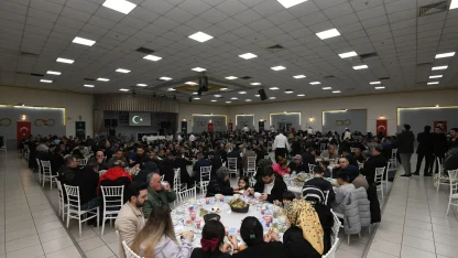 Osmangazi Belediyesi’nden Emek’te gönül sofrası