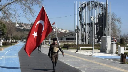 Şehitler için 8 yıldır İstanbul'dan Çanakkale'ye yürüyor