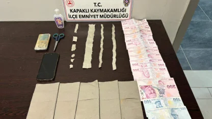 Suçüstü yakalanan uyuşturucu satıcısı tutuklandı