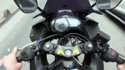 Tek tekerlek üzerinde ilerleyen motosikletin sürücüsüne 71 bin lira ceza