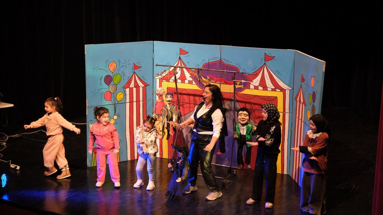 Yıldırım Belediyesi’nden çocuklara ücretsiz kukla gösterisi