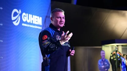 Alper Gezeravcı, GUHEM’de Uzay Yolculuğunu Anlattı