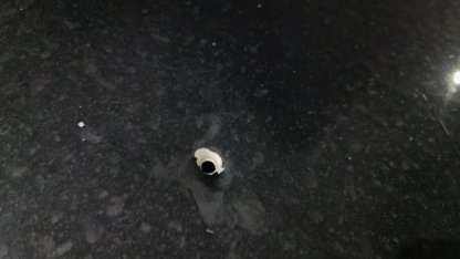 Bursa'da seyir halindeki otomobile mermi isabet etti