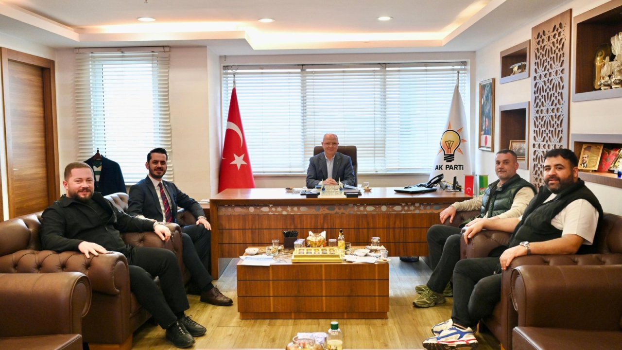 Bursaspor tribün liderlerinden AK Parti İl Başkanlığına ziyaret