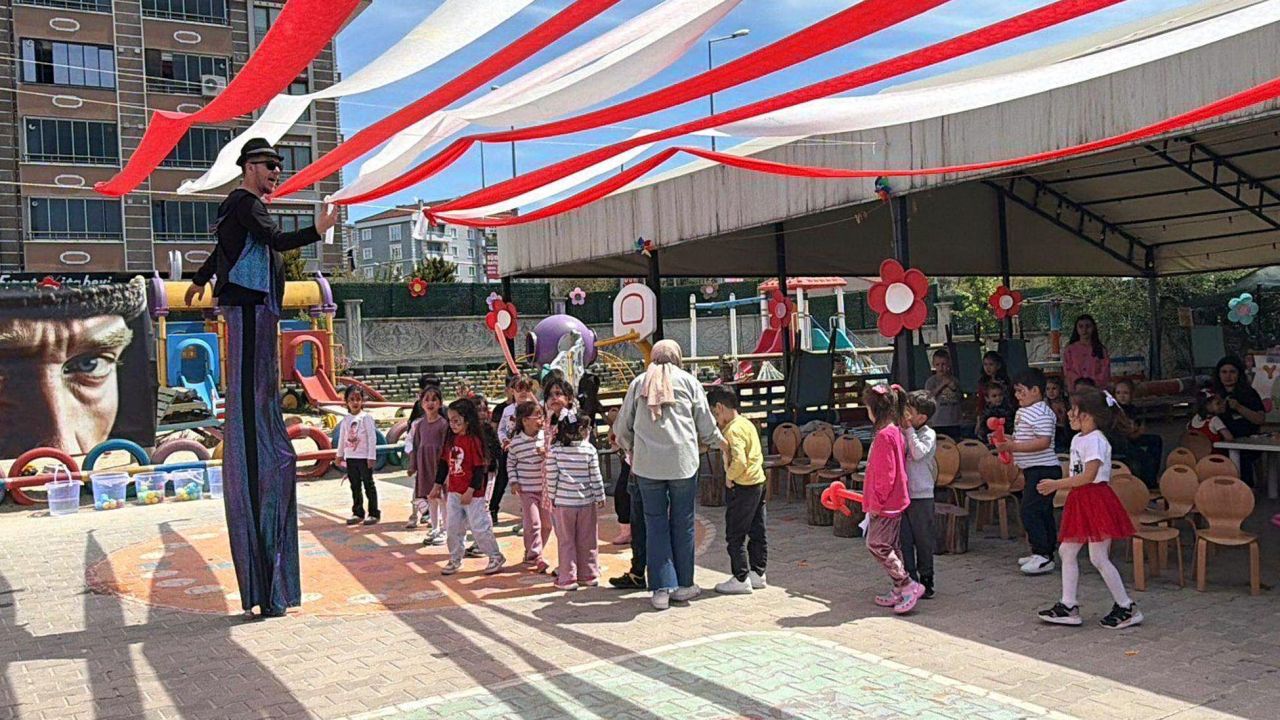 Çorlu'da anaokulu öğrencilerine 'Maarif Çocukların Kalbinde' etkinliği