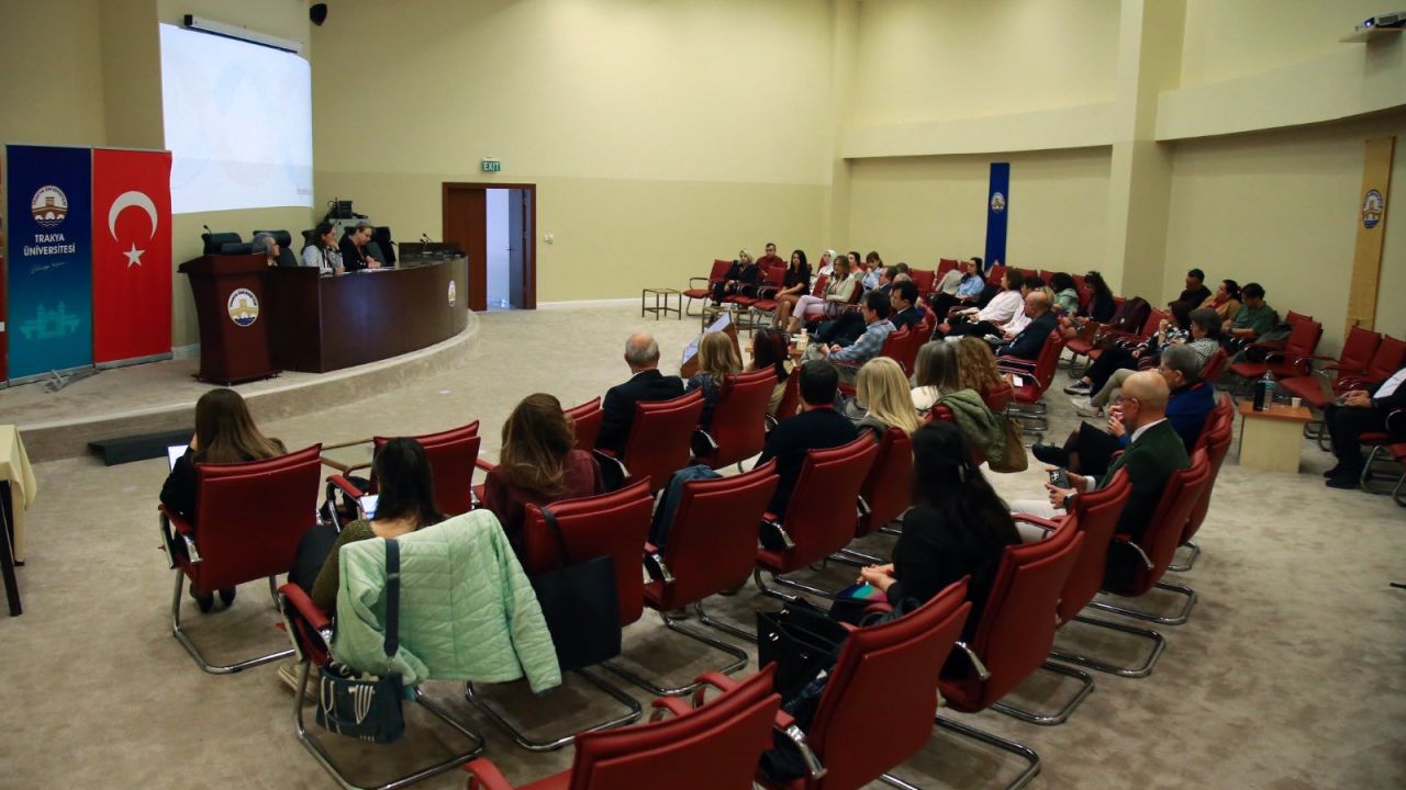 Edirne’de, ‘9’uncu Tıp Eğitimi Kış Okulu’ Trakya Üniversitesi’nde yapıldı