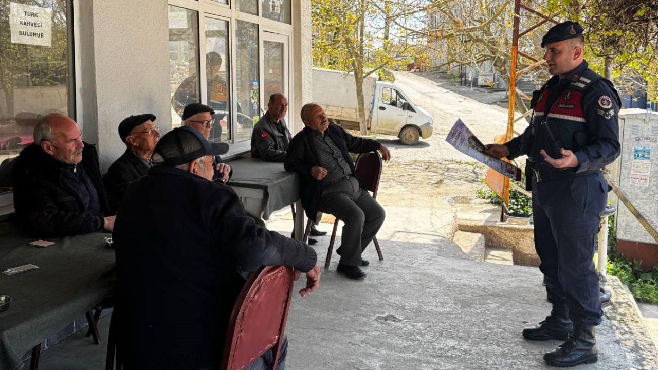 ‎Edirne’de jandarma dolandırıcılık ve hayvan hırsızlığı konularında bilgilendirdi