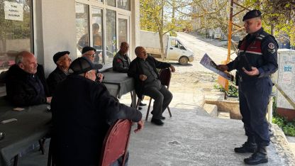 ‎Edirne’de jandarma dolandırıcılık ve hayvan hırsızlığı konularında bilgilendirdi