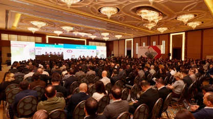 Erdemir, Bursa'da sektör temsilcileri ve iş ortaklarıyla bir araya geldi