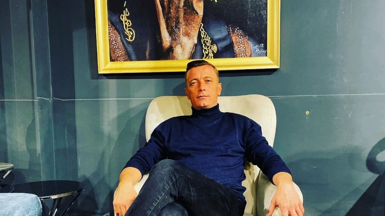 Freni boşalan vinç, dereye uçtu; araçtan atlayan sürücüsü öldü