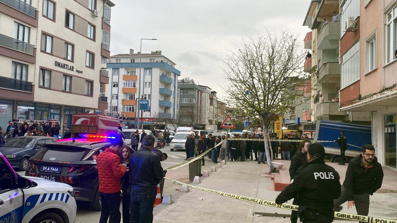 'Kokoreç' yüzünden tartıştığı esnafı tüfekle vurdu