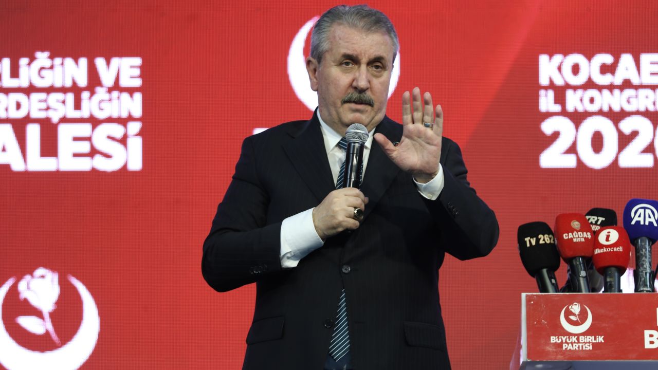 Mustafa Destici'den mehteran eleştirisi: Hangisinden rahatsız oldun ey CHP il başkanı?
