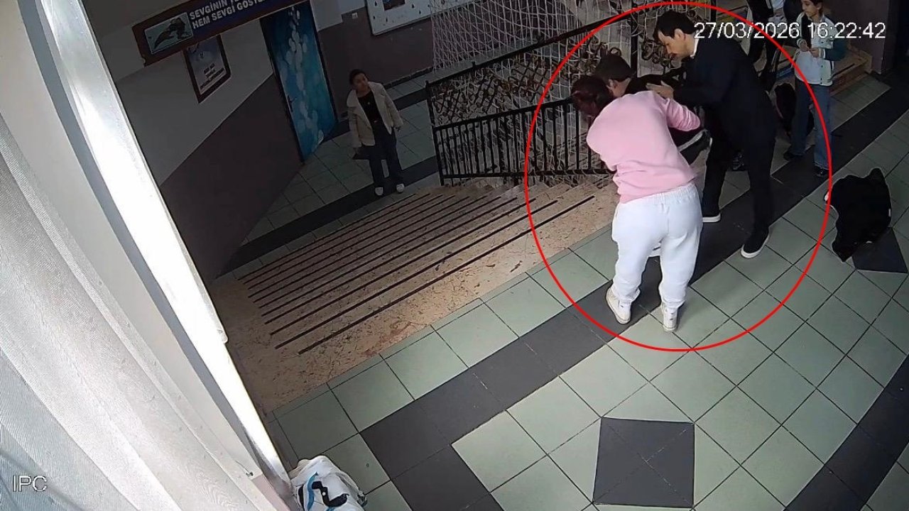 Nefes borusuna şeker kaçan öğrenciyi okul müdürü kurtardı; olay kamerada
