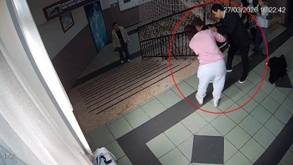 Nefes borusuna şeker kaçan öğrenciyi okul müdürü kurtardı; olay kamerada