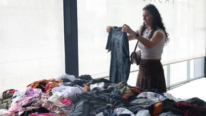 Nilüfer’in 8’inci giyim pazarı Balat’ta açıldı