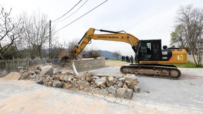 Osmangazi’de sit alanındaki kaçak yapı yıkıldı