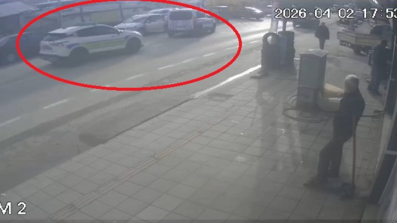 Otomobille giderken silahlı saldırıya uğradı, yaralı halde kaçıp polise sığındı; o anlar kamerada