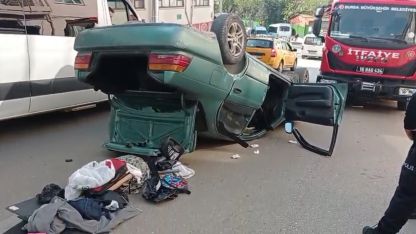 Park halindeki araca çapıp takla atan otomobilin sürücüsü yaralandı