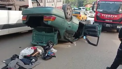 Park halindeki araca çapıp takla atan otomobilin sürücüsü yaralandı