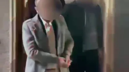 Polis tarafından aranırken, sağlıksız ortamda diplomasız diş tedavisi yaparken yakalandı