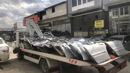 Sakarya'da 'kaçak oto parça' operasyonu