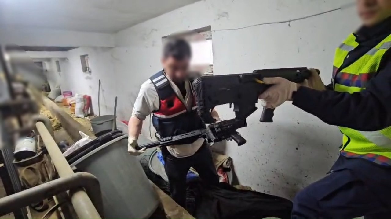 Sakarya’da silah kaçakçılığı operasyonu: 27 tüfek ele geçirildi