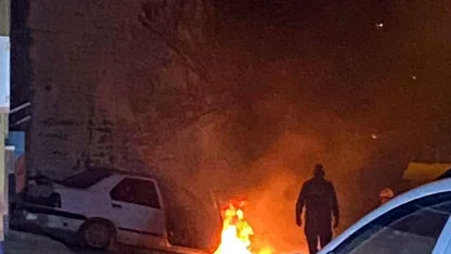 Seyir halinde alev alan otomobil yandı