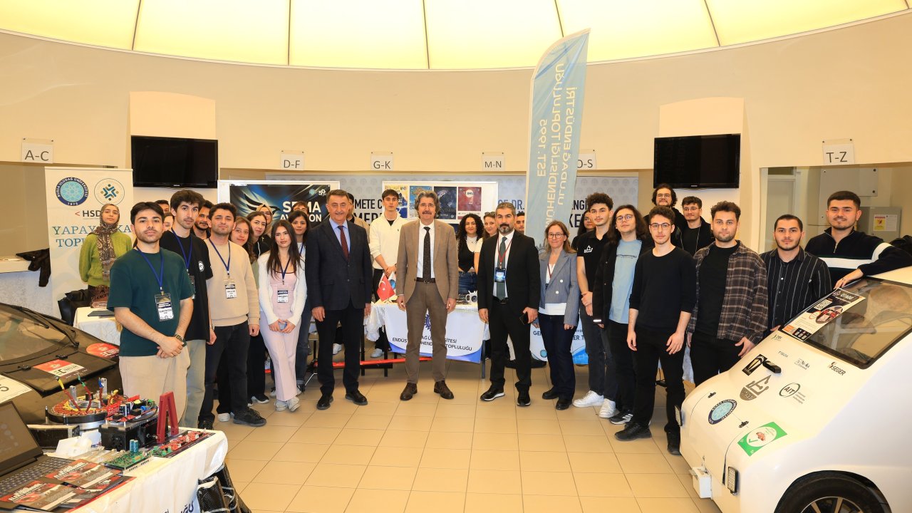Teknoloji Fuarı’nda öğrenciler ile sektör temsilcileri buluştu