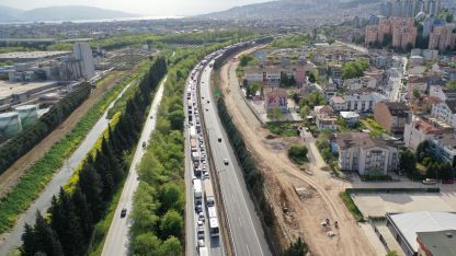 TEM’de 6 TIR zincirleme kazaya karıştı; Ankara yönünde ulaşım aksadı