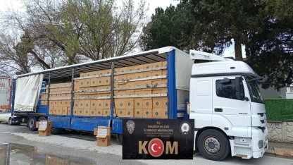 TIR'da 8 milyon adet kaçak makaron ele geçirildi