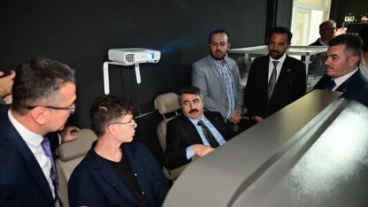 Yıldırım Belediye Başkanı Oktay Yılmaz, lise öğrencileriyle bir araya geldi